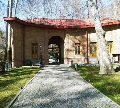 سفر به دور دنیا در موزه برادران امیدوار