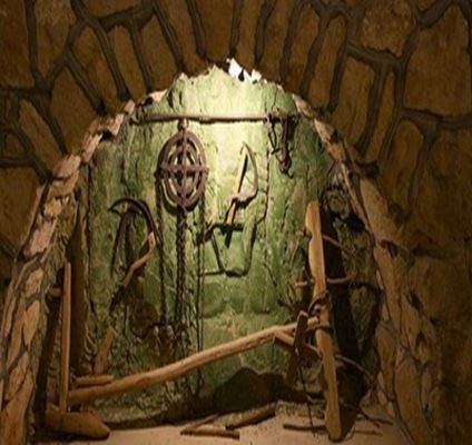 キーシュのカーリーズ地下都市 